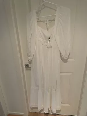 $150 • Buy Tigerlily Halina Dafne Midi Dress - Bright White Size 12