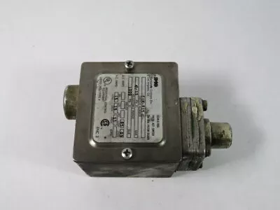 Barksdale Econo-Trol Pressure Switch 15A@125/250/480VAC 1000PSI 1/8  NPT  USED • $49.99