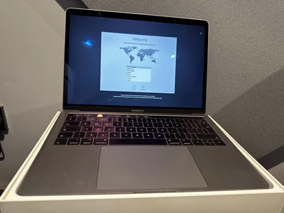 £50 • Buy Apple’s MacBook Pro 13-inch 2017 3.5GHz I7 16GB 256GBSSD,4 Thunderbolt Touch Bar