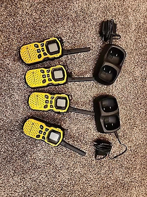 Motorola Talkabout MS350R Waterproof Two Way Radios Set Of 4 Need Batteries • $100