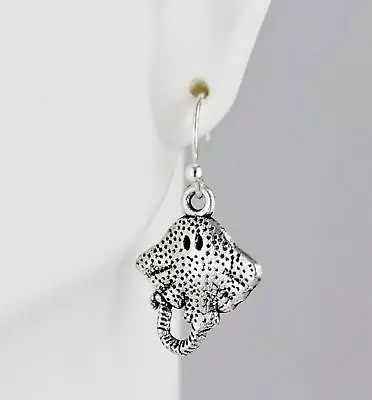 Silver Stingray Earrings Dangle 1 1/8  Long Lightweight Earrings Manta Ray • $10.99