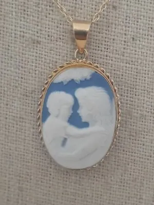 14k Gold Blue Cameo Oval Pendant Of Beautiful Mother & Child With 14k Gold Chain • $135