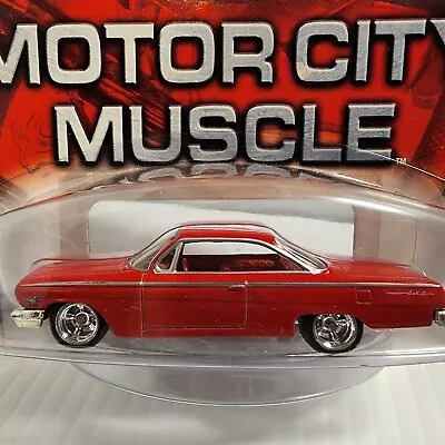 2004 Hot Wheels Motor City Muscle RED '62 Chevy Bel Aire W/Real Riders 4/4 • $2.25