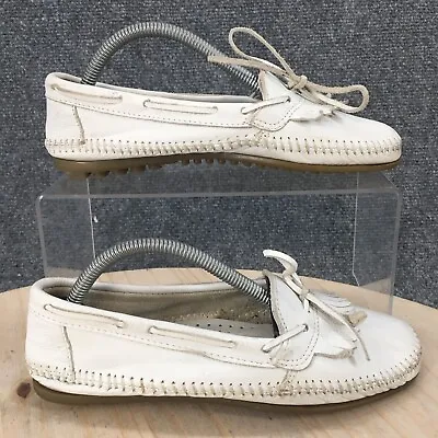 Minnetonka Shoes Womens Deerskin Kilty Moccassin Loafers SLip On White Leather • $14.85