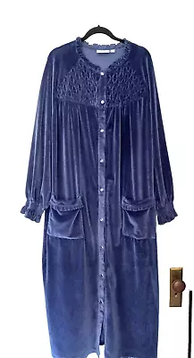 National Womens Robe Smocked Snap Pockets Blue Velvet Long Sleeve Vintage Sz 1X • $16.99