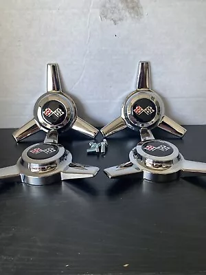(4) 3 Bar Spinners Bolt Stud Mount Knockoff Center Capsblack Flags • $65.99
