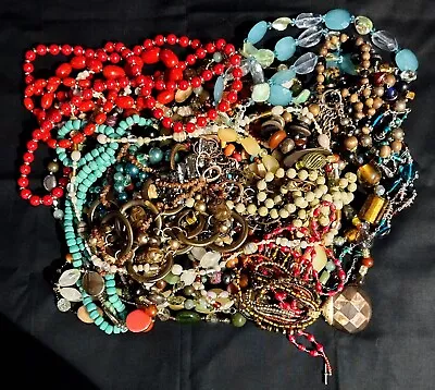 3 Lb Of VTG Modern Glass Beaded Murano Lucite Necklaces Wear  Resell Lot • $37.99