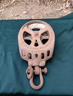 F.E. Myers Pulley H-529/Large 7 Inch Cast Iron Barn Fresh (J) • $65