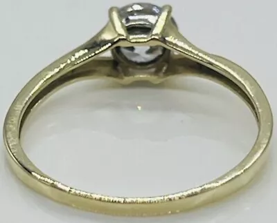 Ladies Yellow Gold Ring • £80