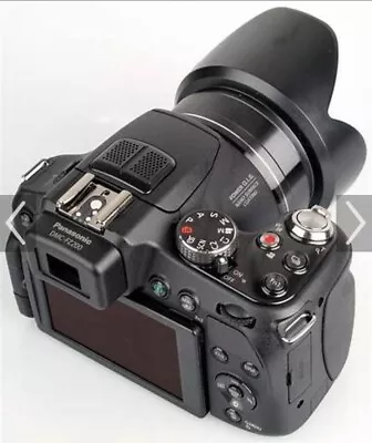 Panasonic LUMIX DMC-FZ2000 20.1MP Bridge Camera - Black • £330