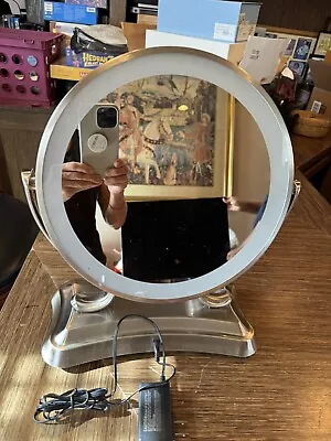 Zadro 12  Glamour LED Makeup Magnifying Mirror W Lights • $150