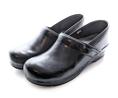 Sanita 41 Womens Professional Comfort Clogs Size 10 Narrow Vintage Black Leather • $34.94