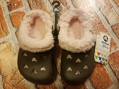 Crocs Kids Mammoth Chocolate/Cotton Candy Pink Disney Mickey Clog Sz 6/7 NWT • $20.99