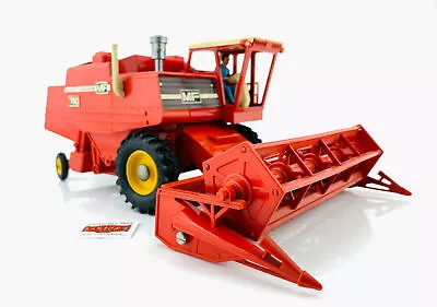 113. Britains Ltd 1:35 - Massey Ferguson 760 Combine • $104.95