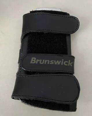 Brunswick Right Handed Wrist Bowling Support Brace Glove • $14.99