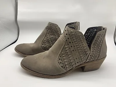 Vince Camuto Womens Prasata Tan Suede Cut Out Ankle Booties Boots 8M 38EU • $31.58