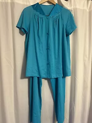 Vintage Vanity Fair Blue Two Piece Nylon Pajama Set Size Medium Classic • $30