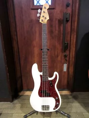 Fender Custom Shop 1963 Precision Bass Journeyman Relic Aged Olympic White • $8418.73