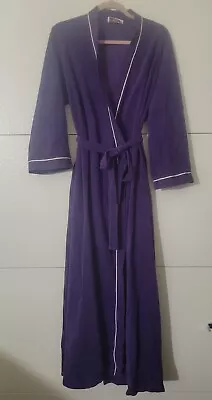 Vintage Vanity Fair Robe Purple With Belt Tie And Pockets Dacron Polyester Large • $12.95