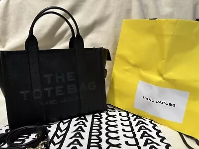 Marc Jacobs The Tote Bag Size Medium Pre Owned Black Leather Tote Bag • $195