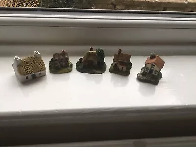 5 X Miniture Models Of Houses Like Lilliput Lane / 1 From Leonardo Collection  • £3.99