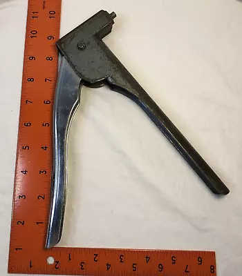 Vintage Metal United Shoe Machinery -  Pop  Rivet Tool Gun - Model PRG 400 • $42