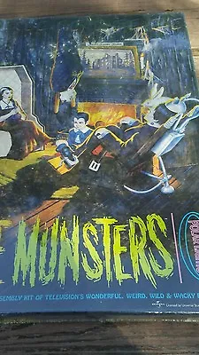 3 Munsters Model Kits • $135