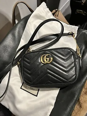 $1290 • Buy GUCCI GG Marmont Quilted  MINI Bag Black With Gold Hardware
