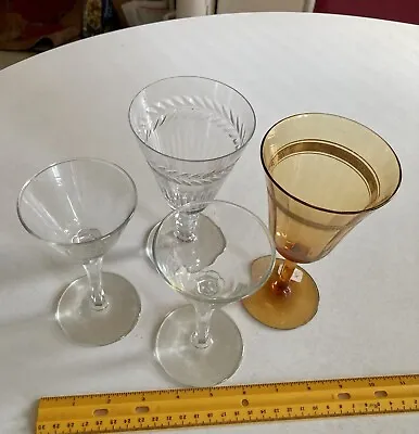 4x Vintage Clear Martini  Cocktail Glasses  Cups Collection • $0.99