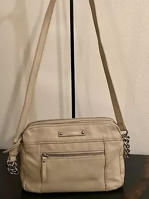 B MAKOWSKY ButterLeather Beige Crossbody Bag Purse Chain Compartment Double Zip • $19.99