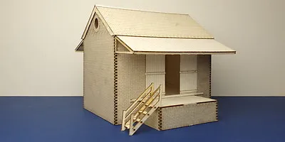 O Gauge (7 Mm) Small Goods Shed  - LCC B 70-08 • £25.99