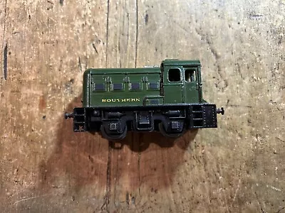 Hornby OO Gauge R253 Dock Authority Diesel Shunter ‘Southern’ Green - Running • £27.50