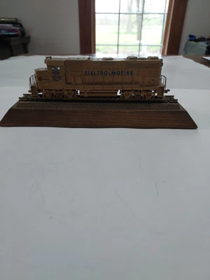 $20 • Buy HO Train Desk Display Electro-Motive
