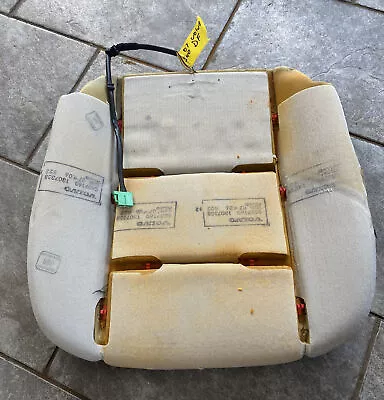 07 Volvo S40 FRONT LEFT Driver SEAT Bottom Cushion With Heated Seat  • $55