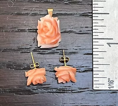 VINTAGE 14k Yellow GOLD Natural Angel Skin CORAL Carved Rose PENDANT & EARRINGS • $74.99