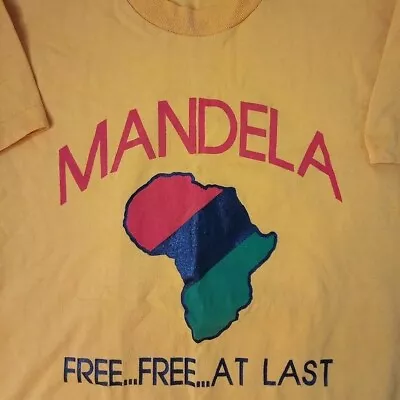 Vintage 80s Nelson Mandela Free At Last T-Shirt • $74.99