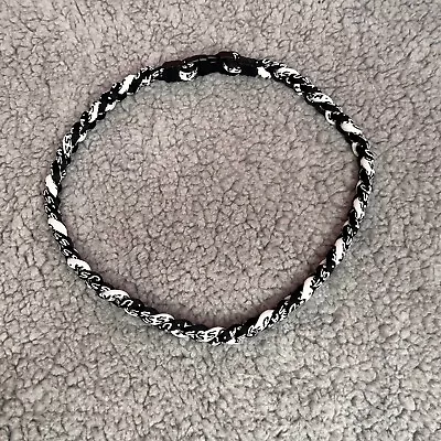 USSSA Titanium Braided Sports Energy Necklace Softball Black/White Men's 20  • $6.99