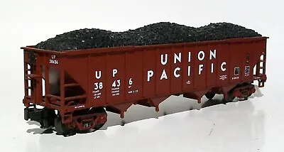 MTH PREMIER 20-90144 E Union Pacific 4-BAY HOPPER WITH COAL LOAD • $45