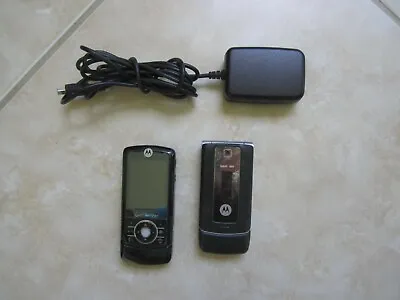 Lt Of 2 VERIZON Motorola Cell Phones W/Cord RIZR Z6TV W385 BOTH POWER ON - PARTS • $13