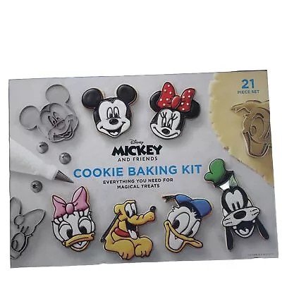 NEW Williams Sonoma Disney Mickey & Friends Cookie Baking Kit 21 Pieces • $19.99