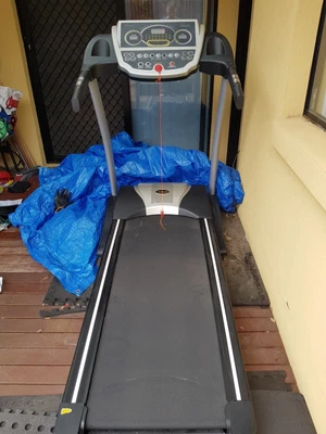 $170 • Buy Treadmill Jazfit 5002