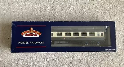 Bachmann 34-052 Collett 3rd GWR Chocolate Cream Coach • £16.99