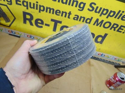 $9.89 • Buy DEWALT DW8381 6  X 7/8  - Z60 Grit Type 29 Hp Flap Disc Grinding Wheels 5pcs. #2