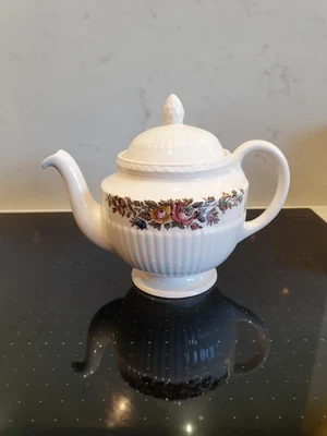 £12.99 • Buy Vintage Wedgwood Queensware Edme 'Conway' Small Half Pint Teapot Cream Colour