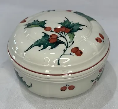 Villeroy & Boch Porcelain Candy Or Trinket Box Christmas Holly Berry Pattern #3 • $16.95