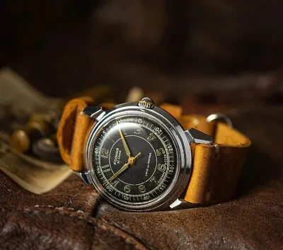 Soviet Watch '' Rodina '' Vintage Watch Mens Watch 1950s Made In USSR 1 MChZ  • $200