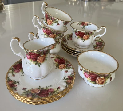 $125 • Buy Vintage Set ROYAL ALBERT OLD COUNTRY RISES BONE CHINA ENGLAND,Set Of 14 Pcs.