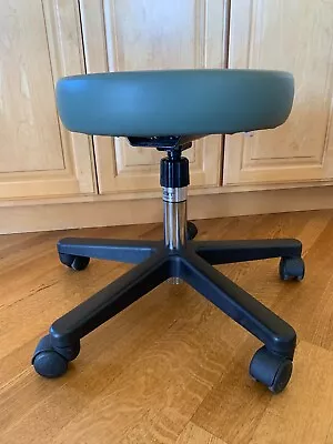 Midmark/Ritter 270-001-230 Spin Exam Stool Green  Backless Manually Adjustable • $112.50