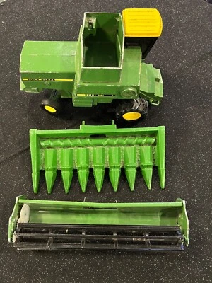 $49.99 • Buy Vintage ERTL John Deere 1/16 TURBO Combine With Corn And Bean Heads
