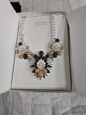Miche Orchid Necklace-New In Box • $19.99
